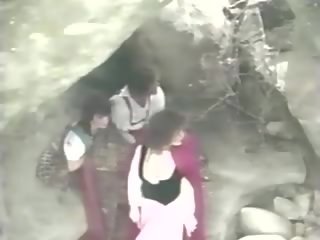 קטן אדום ברכיבה מכסה מנוע 1988, חופשי הארדקור סקס סרט סרט 44
