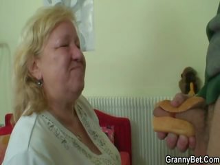 Grannies fucks big manhood